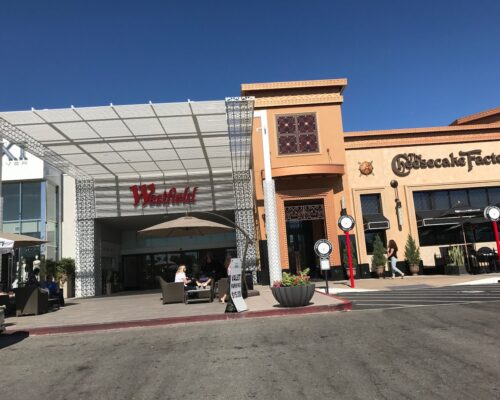 Shop and Dine at Westfield Topanga in Canoga Park, CA