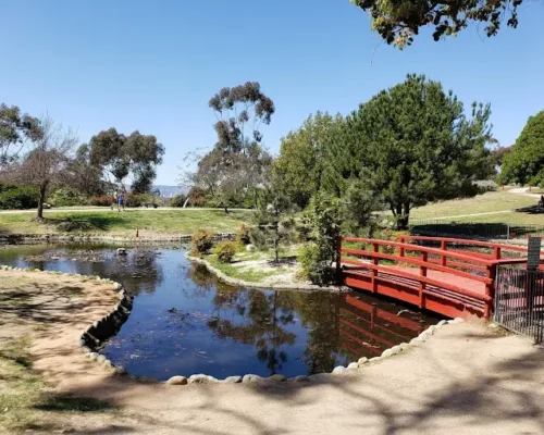 Discover Nature and Recreation at Kenneth Hahn State Recreation Area in Baldwin Hills, CA